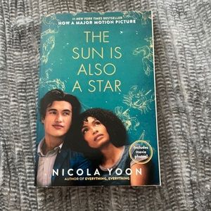Nicola Yoon “The Sun Is Also A Star”
